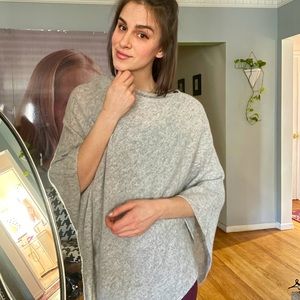 NWT Cashmere Poncho Ice Grey